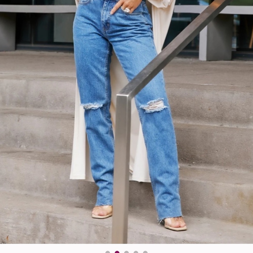 Kittenish High Waist Straight Leg Jeans with Distressed Details